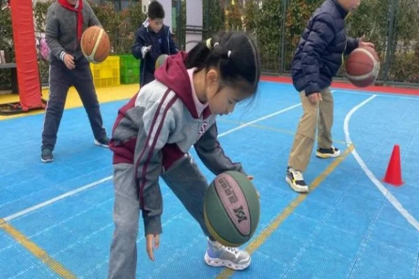 NBA季前赛老鹰对阵魔术 特雷杨与班凯罗核心对决攻防看点全解析
